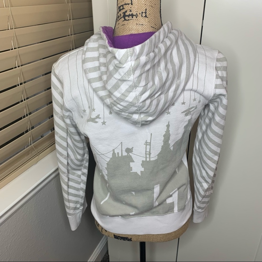 Hurley Junior’s City Graphics Hoodie Sweatshirt - Picture 7 of 14